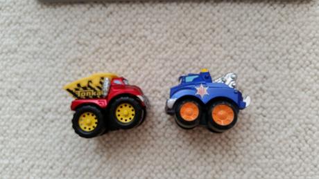 Prenosny domcek +auticka,