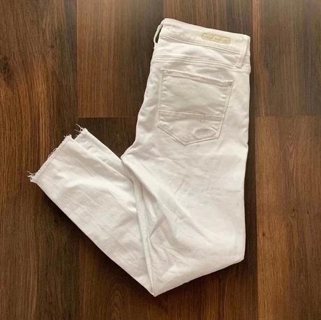 Bílé roztrhane skinny rifle mavi, m