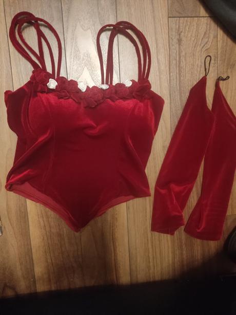 Vrch s rukávnikmi, m