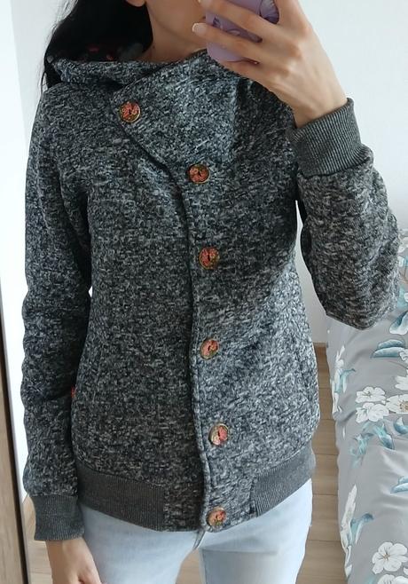 Mikina na gombiky, m / s