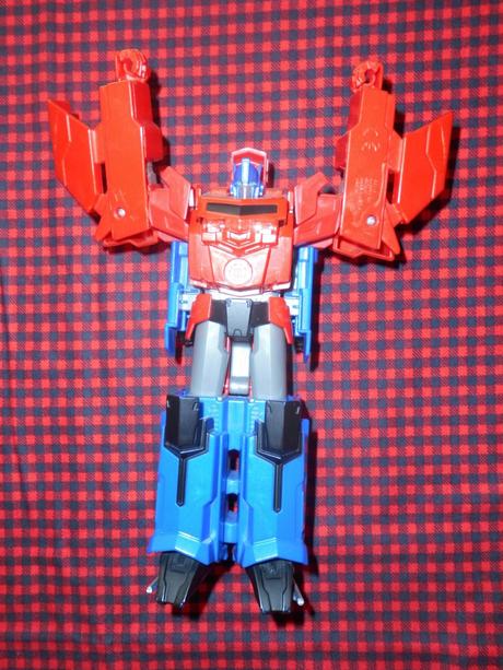 Transformer kamión a robot 2v1, 