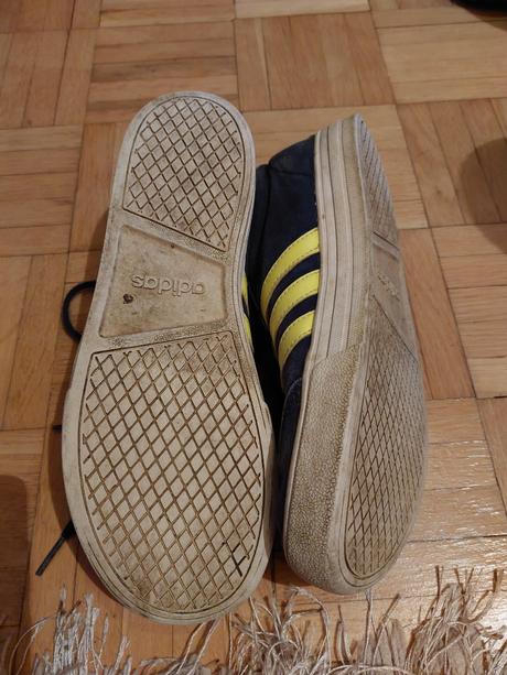 Tramky, adidas,37