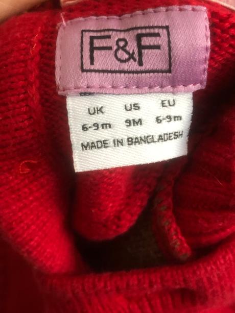 Krásny vianočný svetrík+ponožky gratis, f&f,74