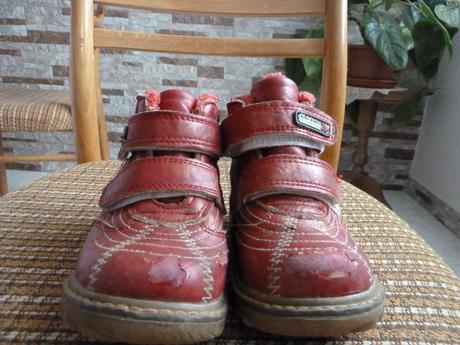 Dievčenské čižmy, 28