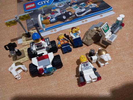 Lego city kozmonauti vesmír 60077 starter set,