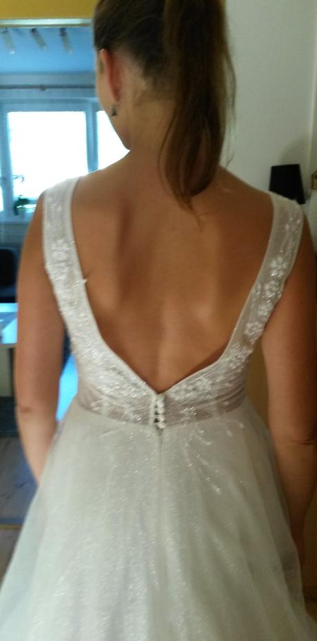 Predám svadobné šaty, 36