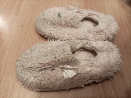 Chlpate papucky s maslickou, 26