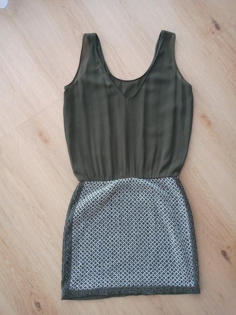 Šaty zara s vyšívanou sukňou, zara,s