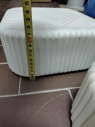 Kryt na retro lampu na strop a stenu,