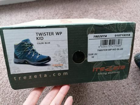 Turistické topánky/tenisky vysoké, 32