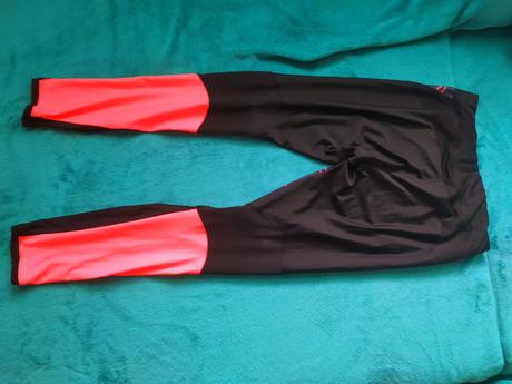 Damske sportove leginy, s