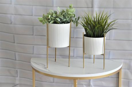 2x kovový kvetináč, 