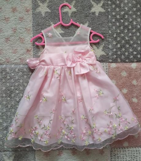 Slávnostné šatky, 92