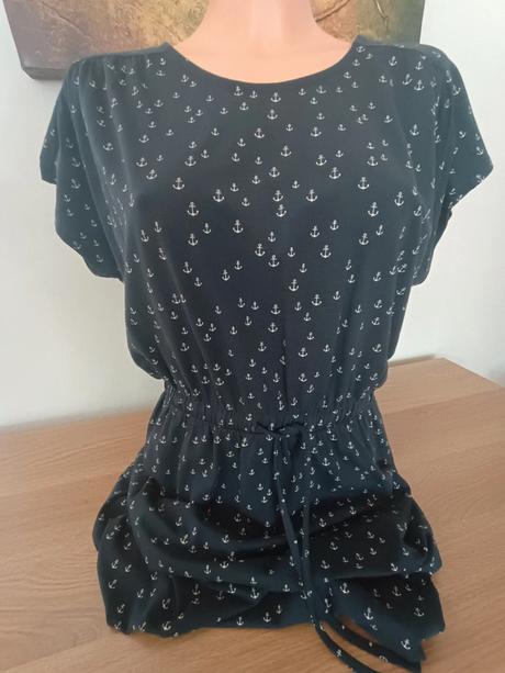 Tmavomodré šaty, m