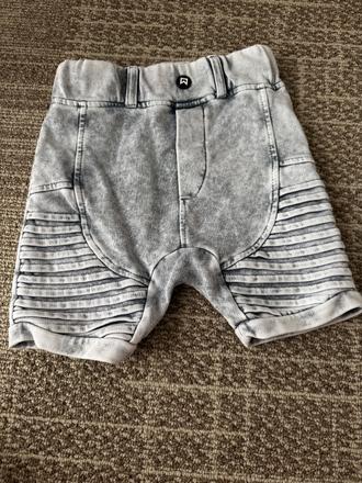 Minikid kraťasky 98/104, 98