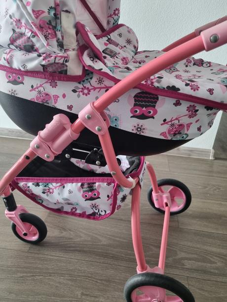 Kočiarik pre bábiky, 