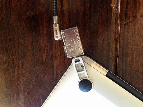 Zámok na macbook pro retina 13", nový, apple