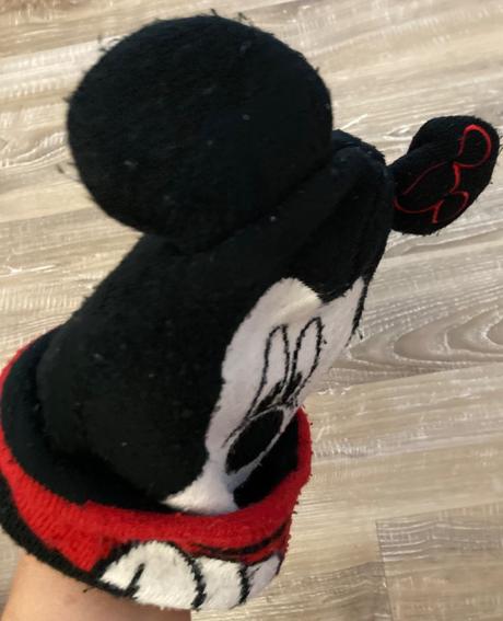 Pekná zimná čiapočka mickey, disney,54