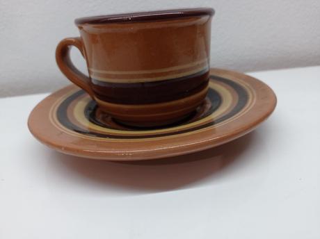 Šálka s podsalkou, 