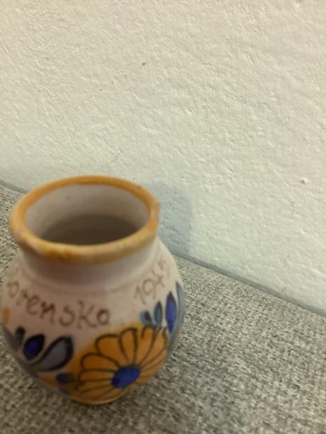 Mini džbán poškodený retro slovensko 1945, 