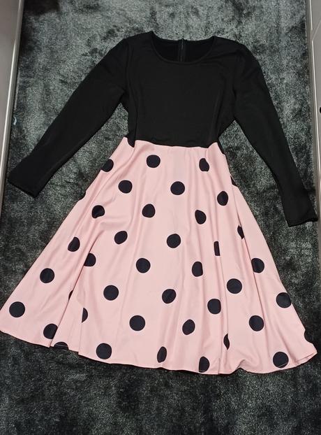 Perfektne nadcasove saty v. m/l, m