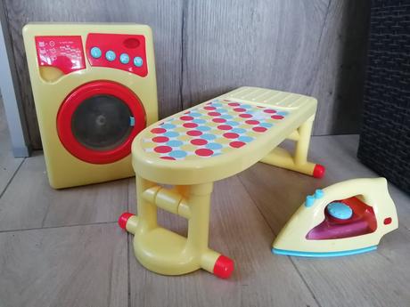 Žehlička, práčka, žehliaca doska, 