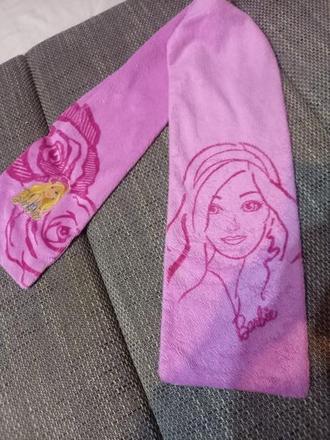 Šál s barbie, barbie