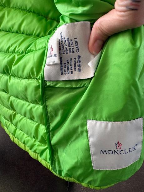 Moncler bunda, s