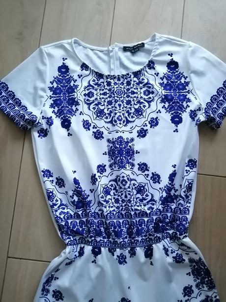 Krátky nohavicový overal s ľudovým motívom, gate,s