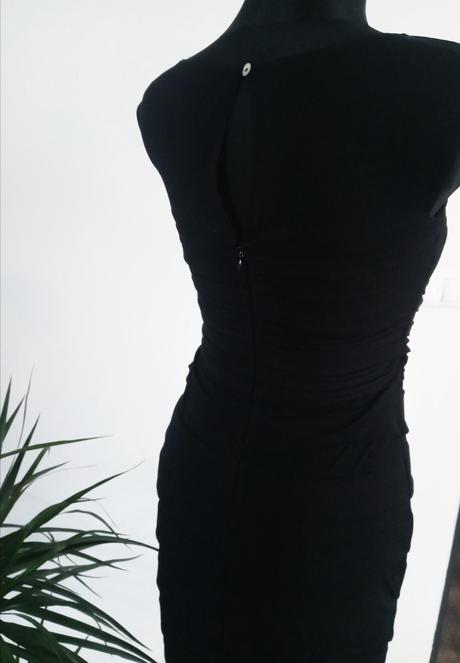 Elegantné elastické šaty sangria s/m, s