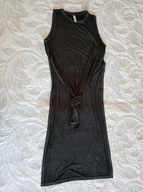 Predĺžené nové tričko s rozparkami, s