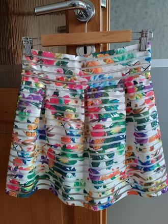 Kvetovaná sukňa, s