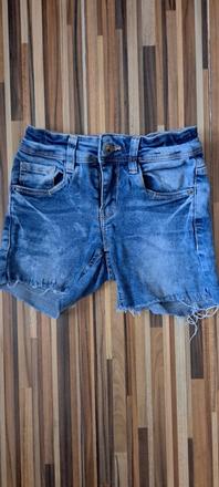 Krátke riflové nohavice, 134