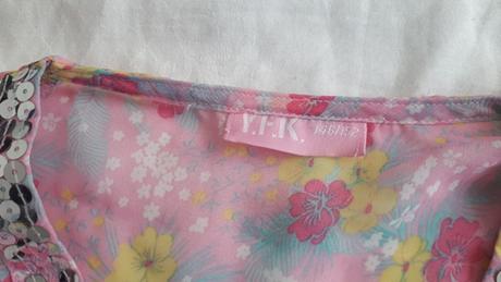 Letná blúzka s flitrami, 146