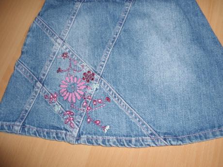 Dievcenska riflova suknicka, tu,92