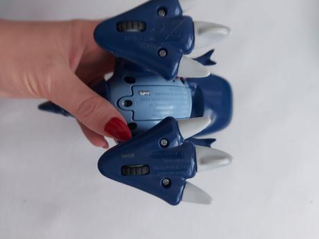 Interaktivny dinosaurus t-rex, 