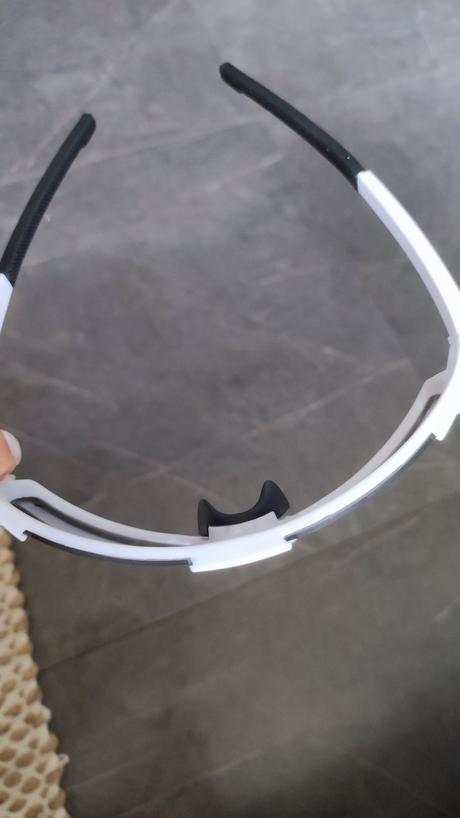 Športové slnečné okuliare zelené šošovky, 