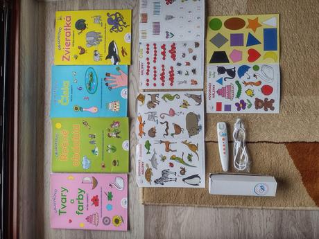 Hovoriace knihy a pero irs, 