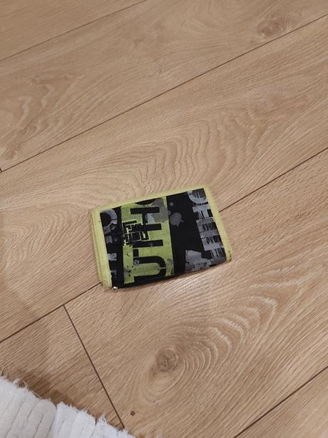 Peňaženka authoroty, authority