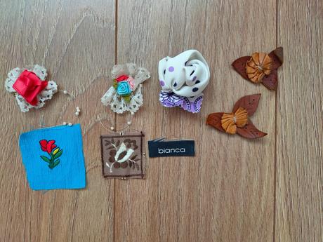 Spony na opasok,na traky,nášivky, 