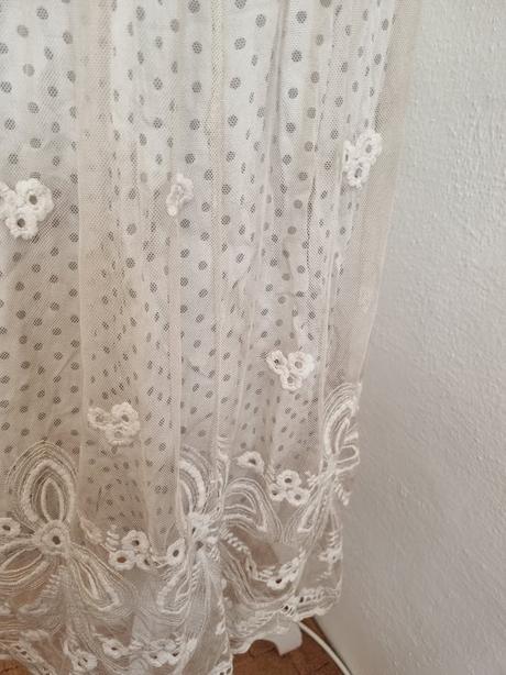 Krémová vyšívaná tylová sukňa s, s