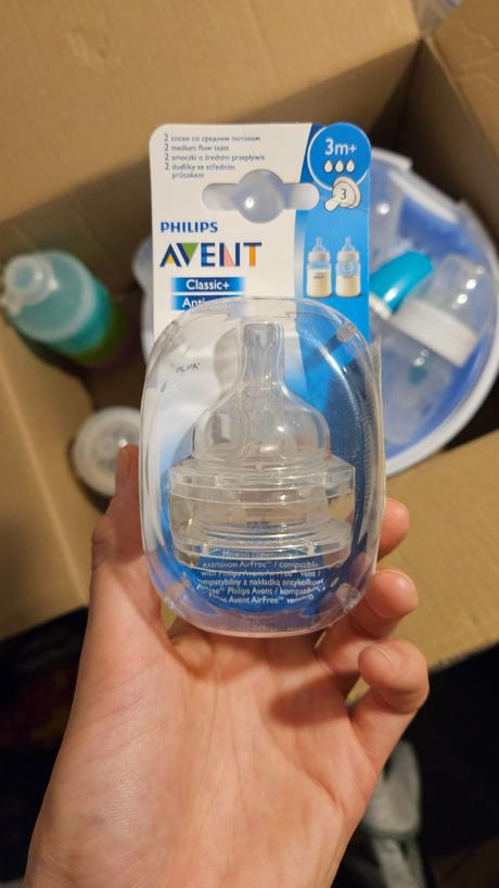 Sterilizátor a flašky, avent