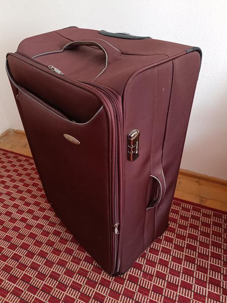 Veľký cestovný kufor,