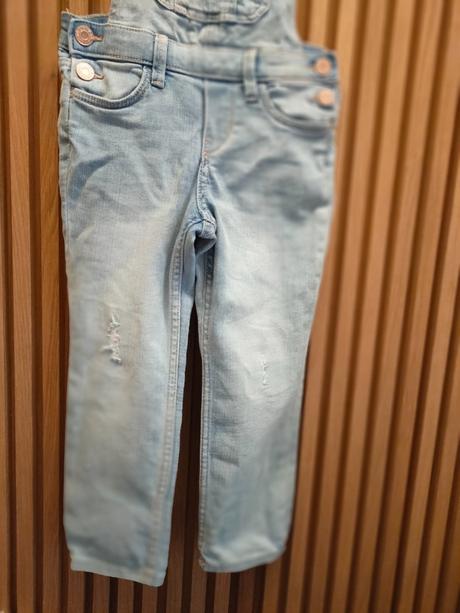 Bledomodré rifle na traky, h&m,104