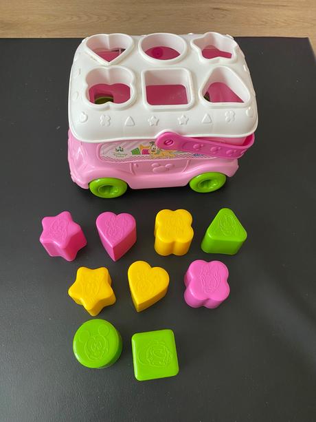 Vkladacie autíčko clementoni, 