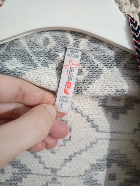 Kardigán so strapcami, fishbone,l