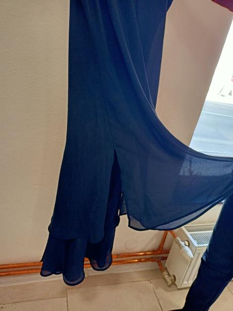 Spoločenské šaty zn. apart, l