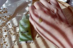alverde NATURKOSMETIK podkladová báza Hydro Grip, 30 ml