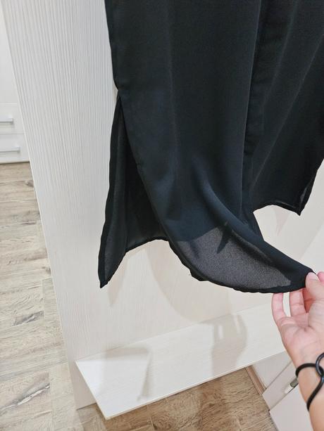 Predlzena cierna kosela, calliope,xs