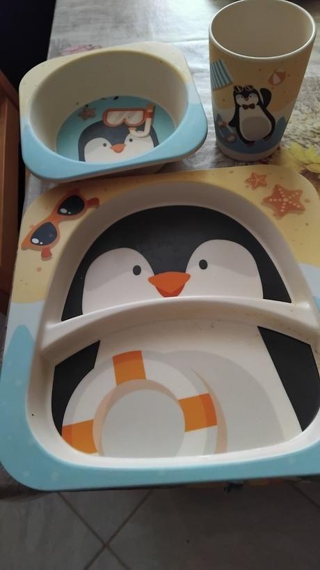 Tanieriky tučniak s pohárikom, 